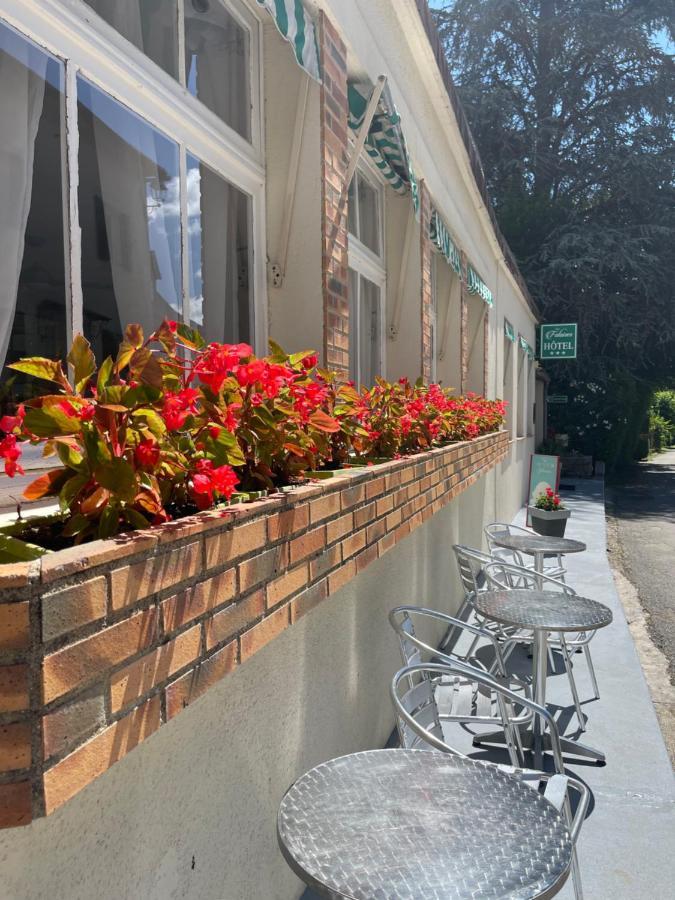 Hotel Restaurant Les Falaises Bouziès Екстериор снимка