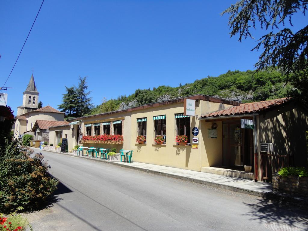 Hotel Restaurant Les Falaises Bouziès Екстериор снимка